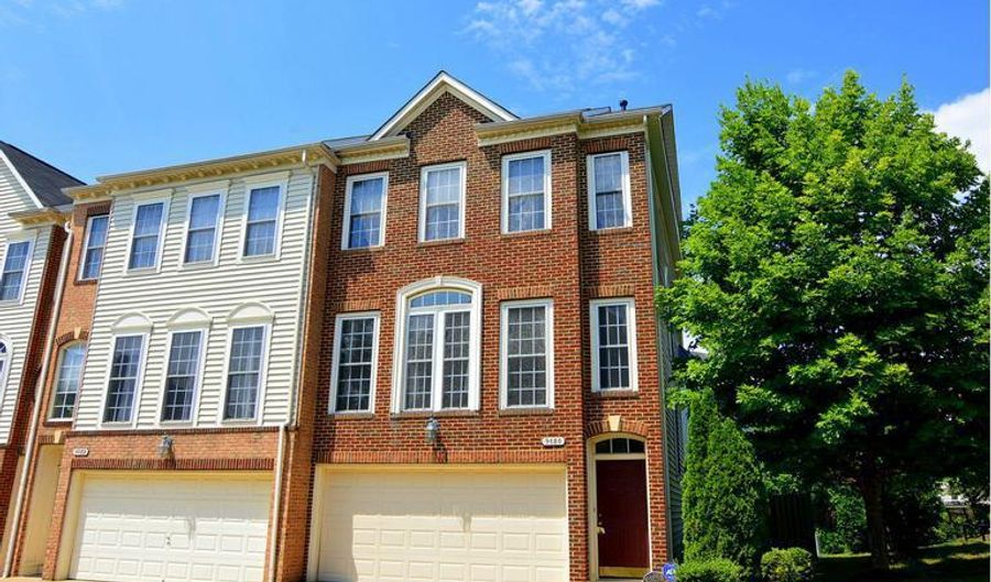 9080 TANYARD Ln, Lorton, VA 22079 - 3 Beds, 4 Bath