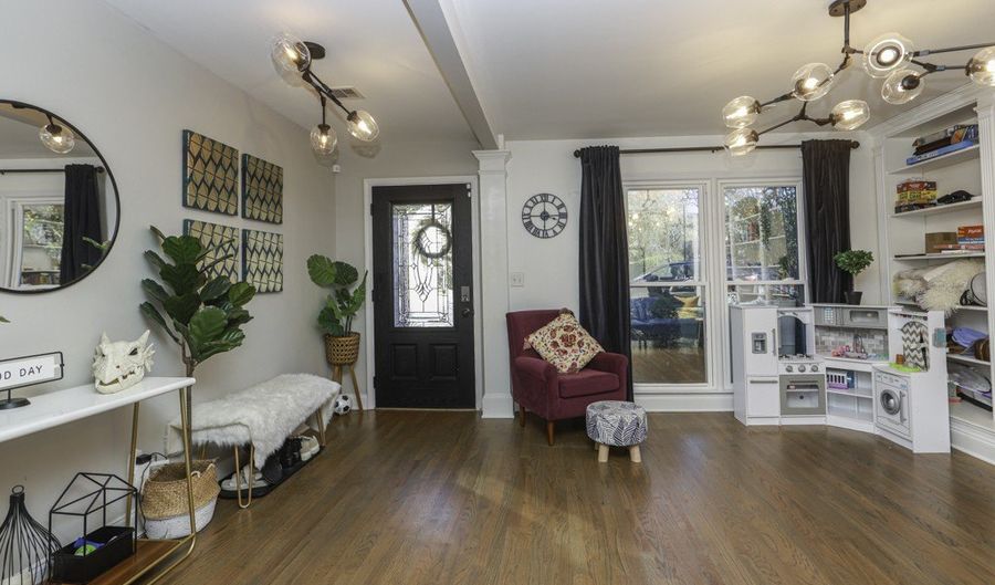 9900 Barston Ct, Alpharetta, GA 30022 - 3 Beds, 2 Bath