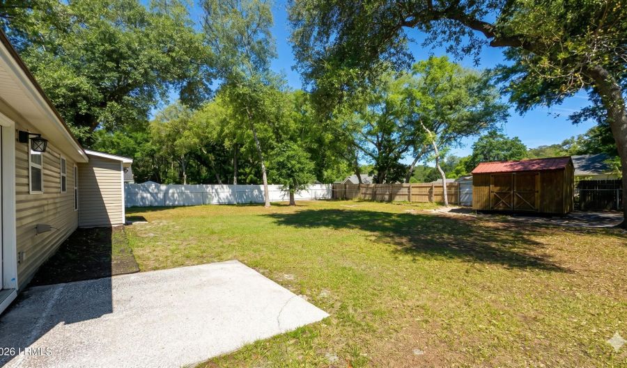 43 Southern Magnolia Dr, Beaufort, SC 29907 - 3 Beds, 2 Bath