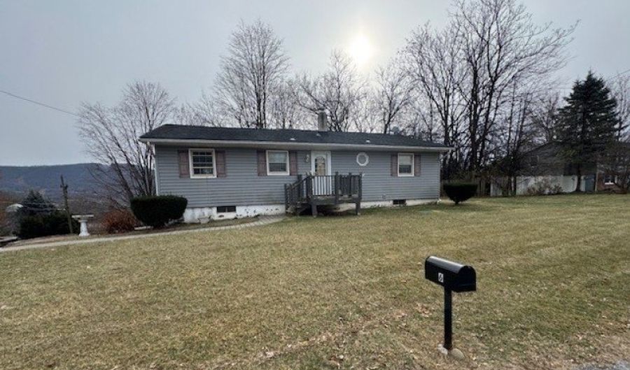 6 Van Buren Ave, Alloway, NJ 07462 - 3 Beds, 1 Bath