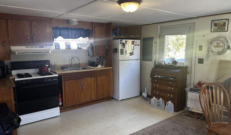 113 Fenwick Rd, Belmont, ME 04952 - 2 Beds, 1 Bath