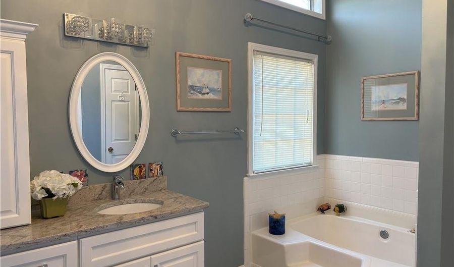 4870 Camberbridge Dr, Alpharetta, GA 30022 - 3 Beds, 2 Bath