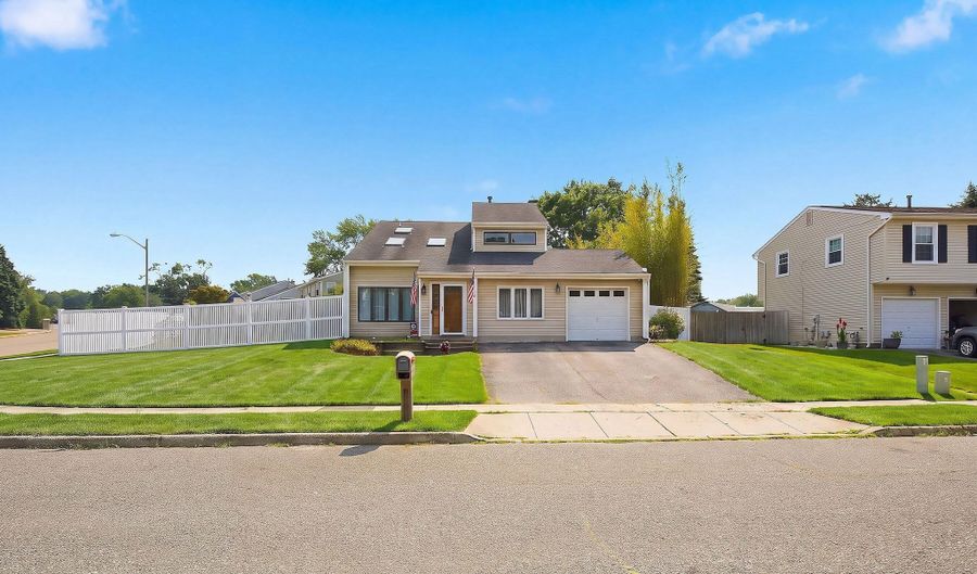 20 Deer Run Dr N, Barnegat, NJ 08005 - 4 Beds, 2 Bath