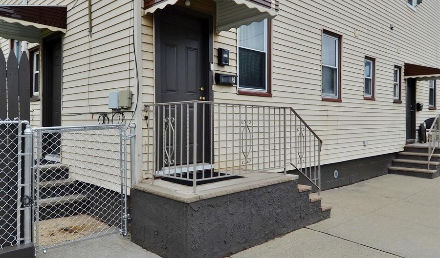 92 E 21ST St, Bayonne, NJ 07002 - 3 Beds, 1 Bath
