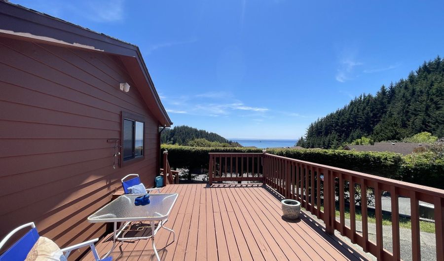 19921 WHALESHEAD Rd # I-3, Brookings, OR 97415 - 1 Beds, 2 Bath