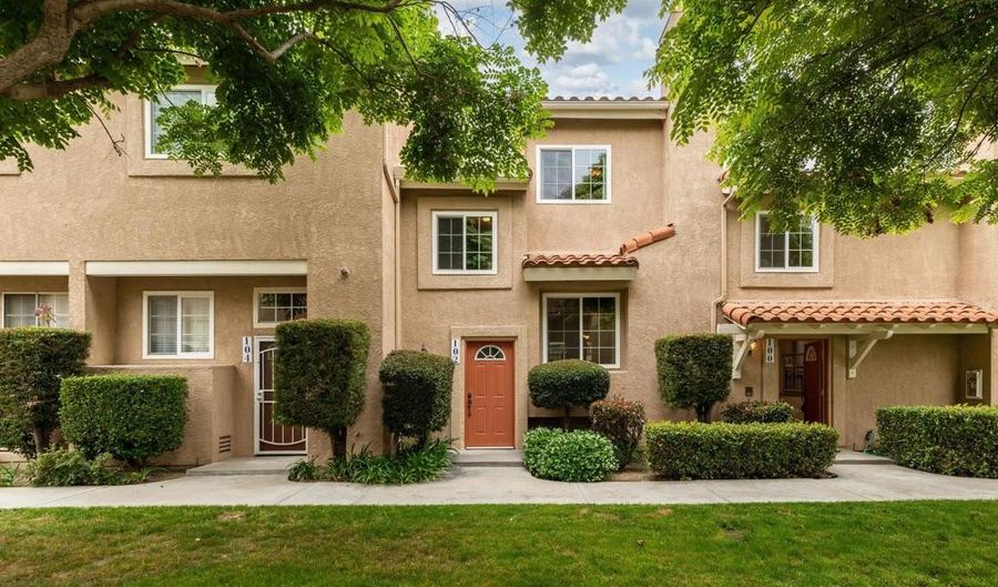 7767 Caminito Monarca 102, Carlsbad, CA 92009 - 2 Beds, 3 Bath