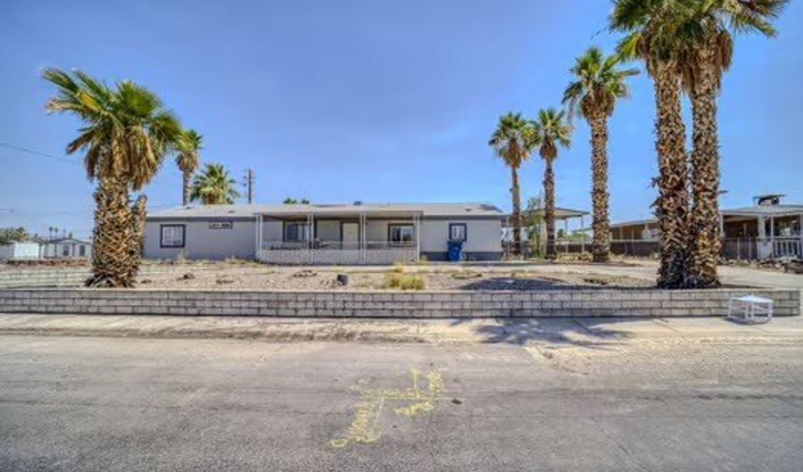 996 Ramar Rd, Bullhead City, AZ 86442 - 4 Beds, 2 Bath