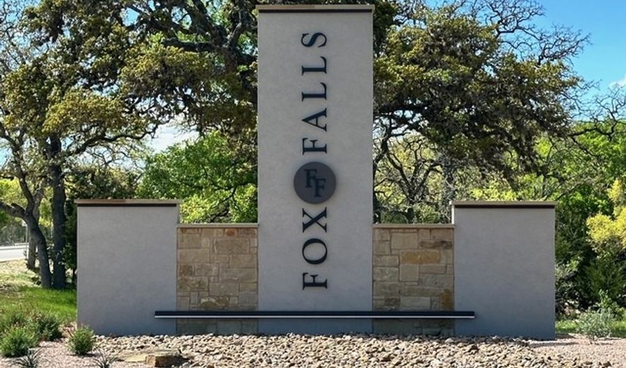 10639 Yellowtail Blvd, Boerne, TX 78006 - 4 Beds, 3 Bath