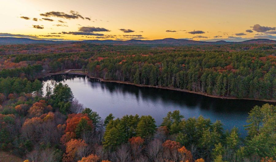 345 DRY HILL Rd, Barrington, NH 03825 - 7 Beds, 5 Bath