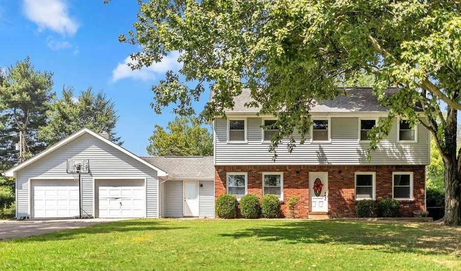 117 Mill St, Bedford, IN 47421 - 4 Beds, 3 Bath