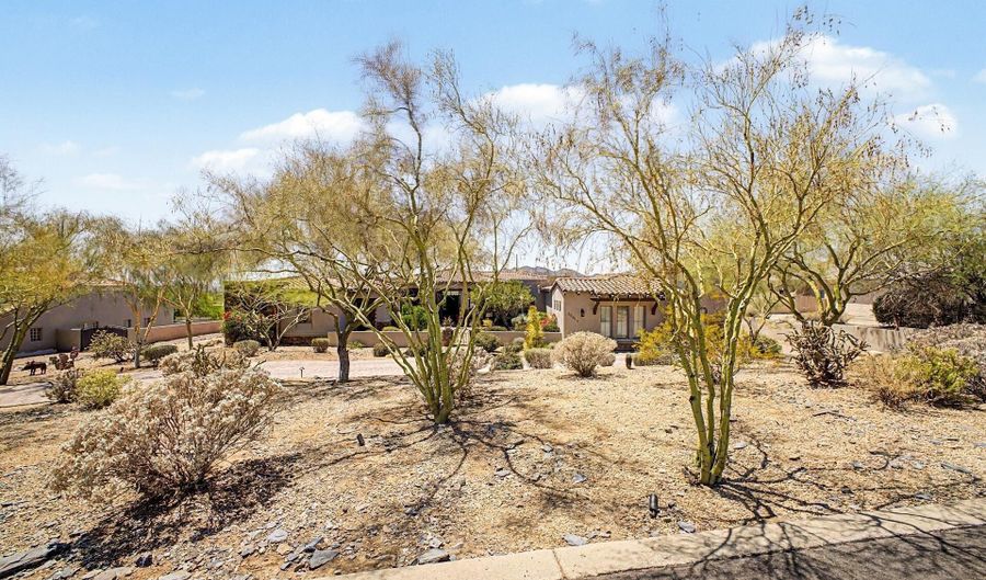 35814 N 58TH St, Cave Creek, AZ 85331 - 5 Beds, 6 Bath