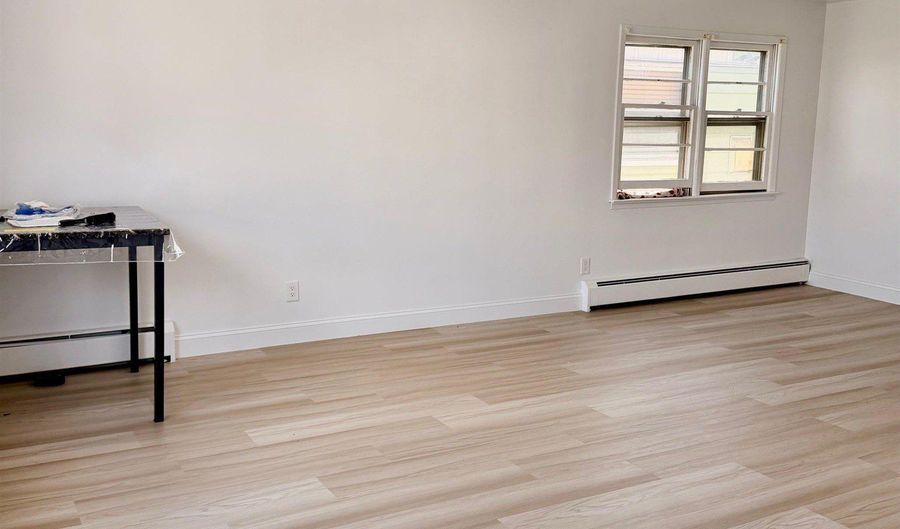 24 E 18TH St 2, Bayonne, NJ 07002 - 3 Beds, 2 Bath