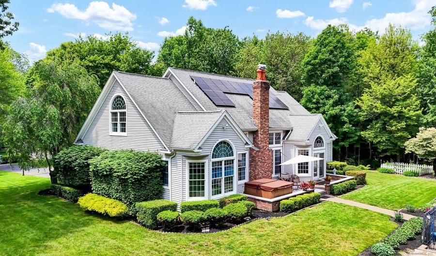18 Cedar Spring Rd, Burlington, CT 06013 - 5 Beds, 3 Bath
