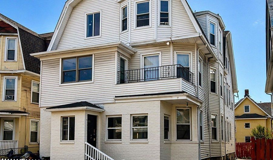 40-44 Vine St, Bridgeport, CT 06604 - 12 Beds, 3 Bath