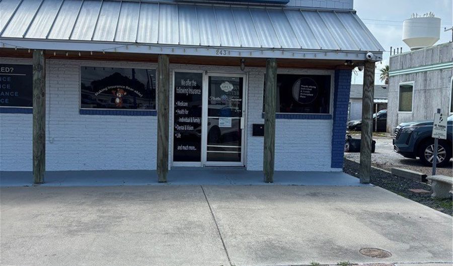 243 S Commercial St A, Aransas Pass, TX 78336 - 0 Beds, 1 Bath