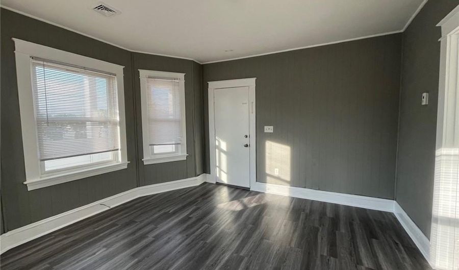 70 Oliver St 3f, Bristol, RI 02809 - 1 Beds, 1 Bath