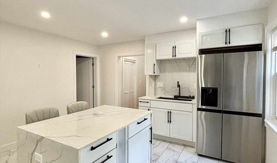 22-24 Romsey St, Boston, MA 02125 - 8 Beds, 3 Bath