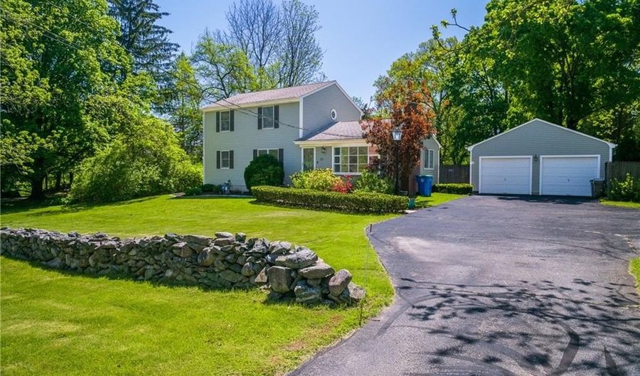 33 Wilbur Rd, Lincoln, RI 02865 - 4 Beds, 3 Bath