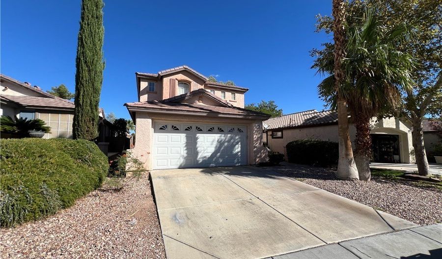 10232 Country Flats Ln, Las Vegas, NV 89135 - 3 Beds, 3 Bath