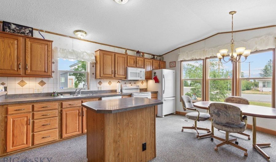 502 Silverbow Ave, Belgrade, MT 59714 - 3 Beds, 2 Bath