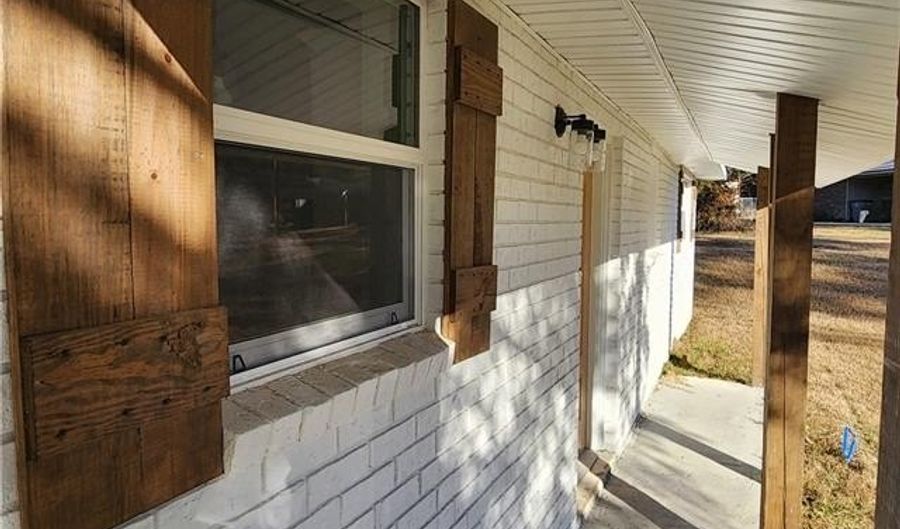 6644 PINEBROOK Trce, Ball, LA 71405 - 3 Beds, 2 Bath