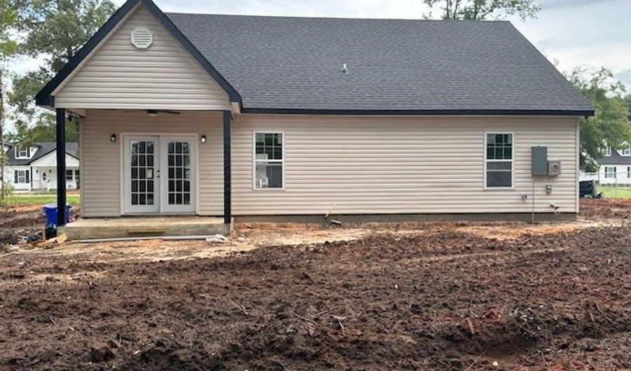 226 Edgewood Dr, Bainbridge, GA 39819 - 3 Beds, 2 Bath