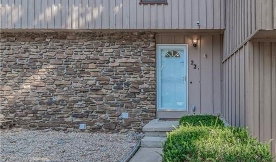 22 Britten Cir, Bella Vista, AR 72715 - 3 Beds, 3 Bath