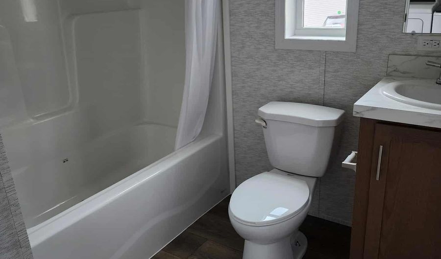 32 Cassie Ln, Bennington, VT 05201 - 2 Beds, 2 Bath