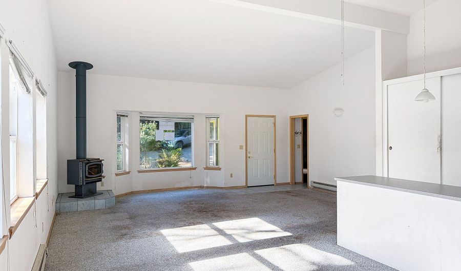 1475 SEACREST Ln, Brookings, OR 97415 - 2 Beds, 2 Bath