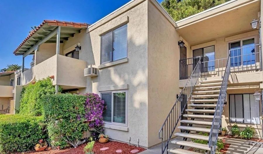 4515 4Th St 11, La Mesa, CA 91941 - 3 Beds, 2 Bath