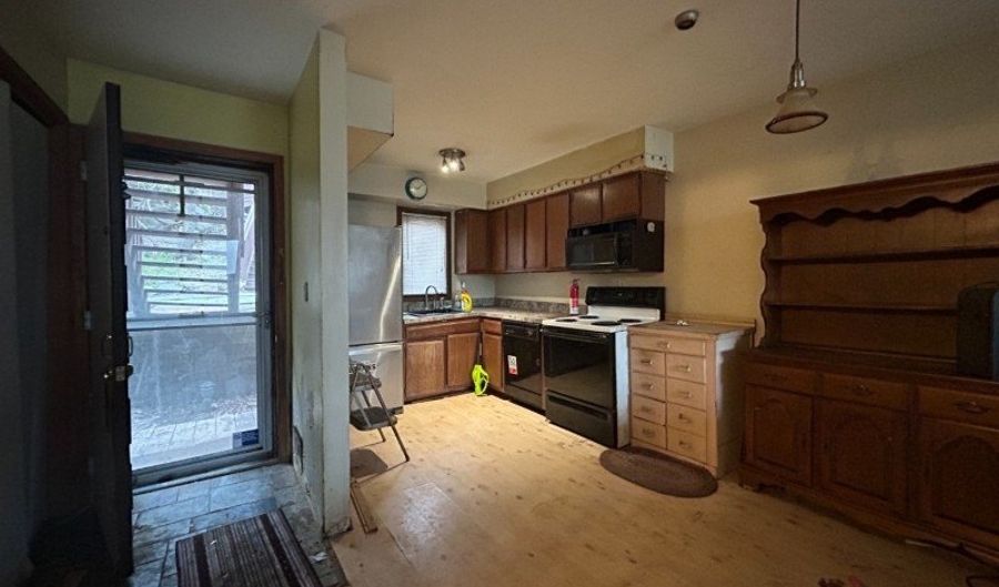 9 Village Way 3, Alloway, NJ 07462 - 1 Beds, 1 Bath