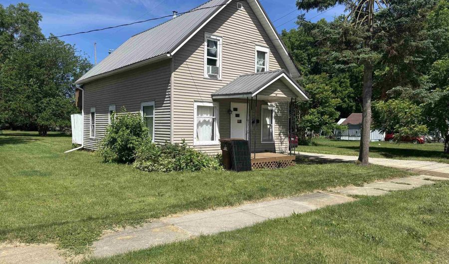 313 Pleasant Ave, Alma, MI 48801 - 0 Beds, 2 Bath