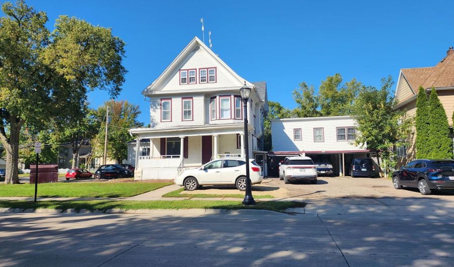310 S Main St, Austin, MN 55912 - 12 Beds, 9 Bath
