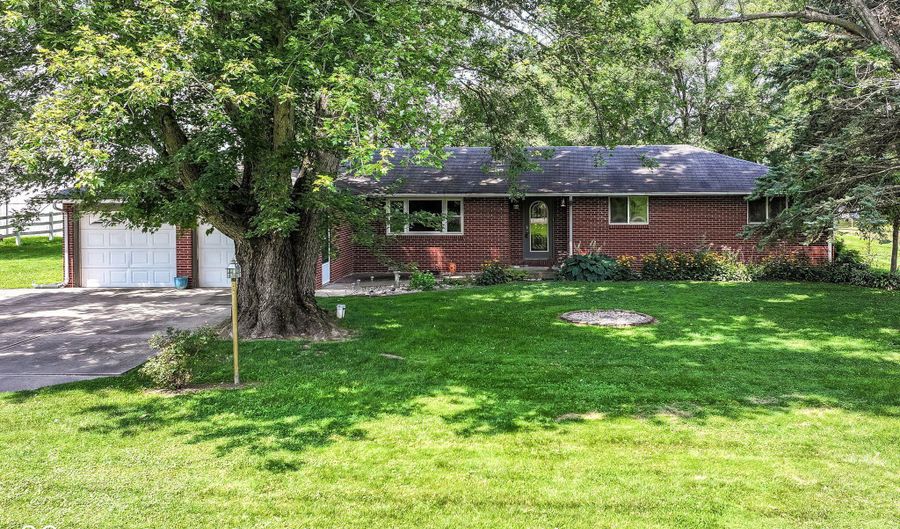 2631 Layton Rd, Anderson, IN 46011 - 3 Beds, 2 Bath