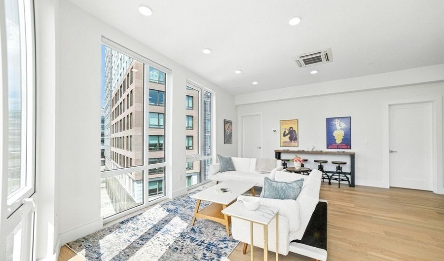 38 Hichborn 306, Boston, MA 02135 - 2 Beds, 1 Bath