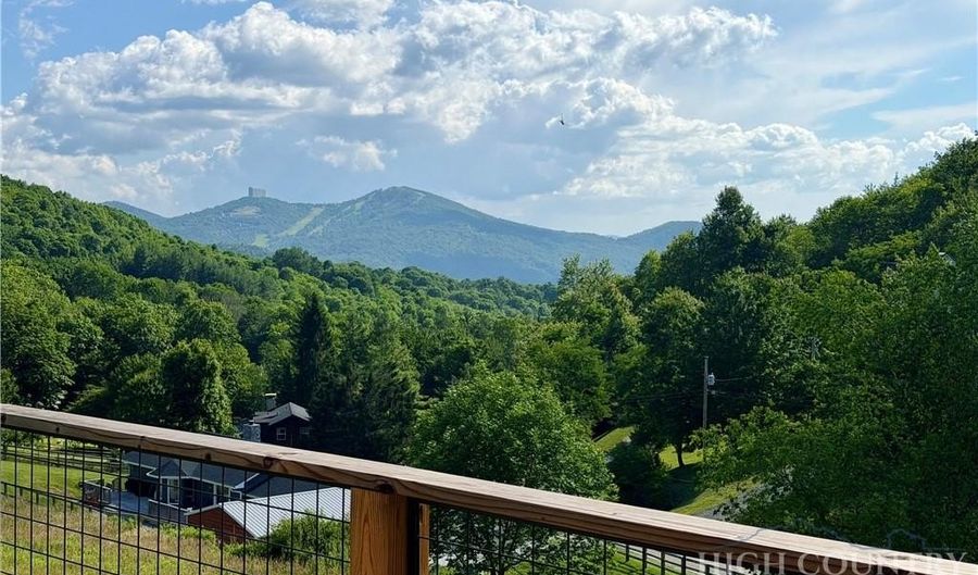 56 Grouseberry Dr, Banner Elk, NC 28604 - 3 Beds, 4 Bath