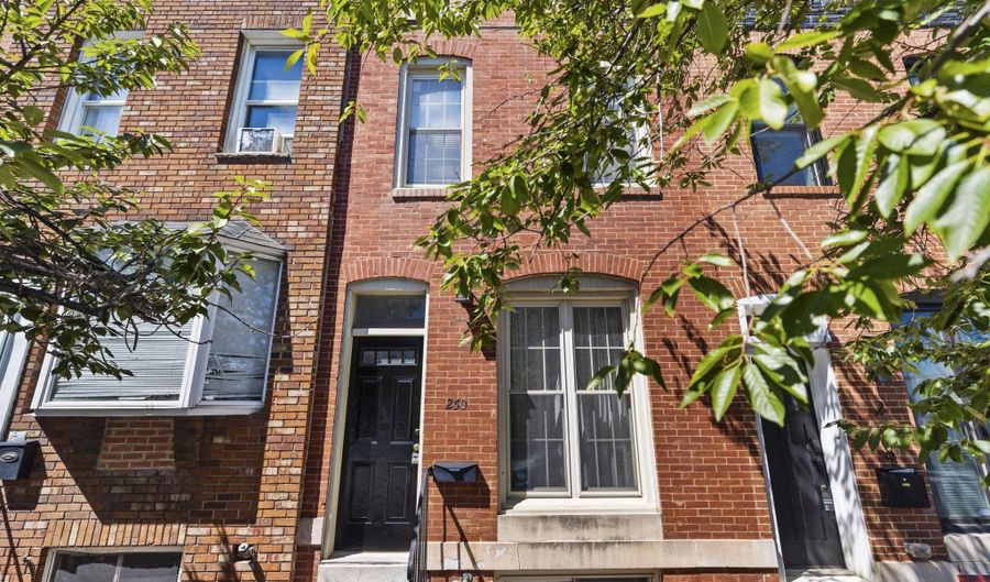 250 S HIGHLAND Ave, Baltimore, MD 21224 - 2 Beds, 2 Bath