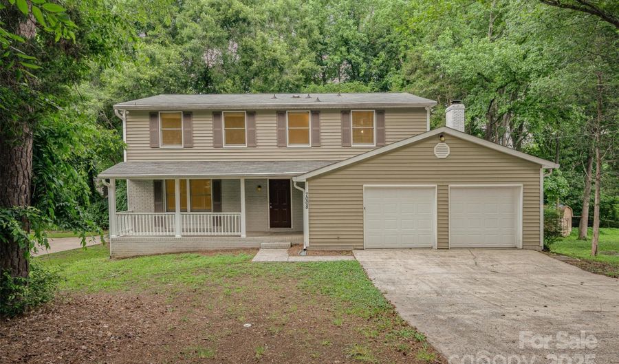 7008 Wannamaker Ln, Charlotte, NC 28226 - 4 Beds, 3 Bath