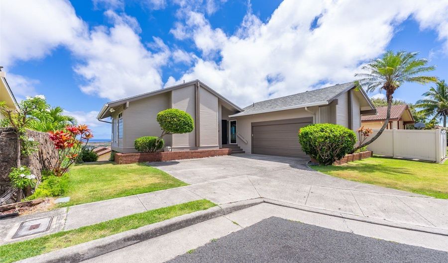 947 Kauku Pl, Honolulu, HI 96825 - 4 Beds, 3 Bath
