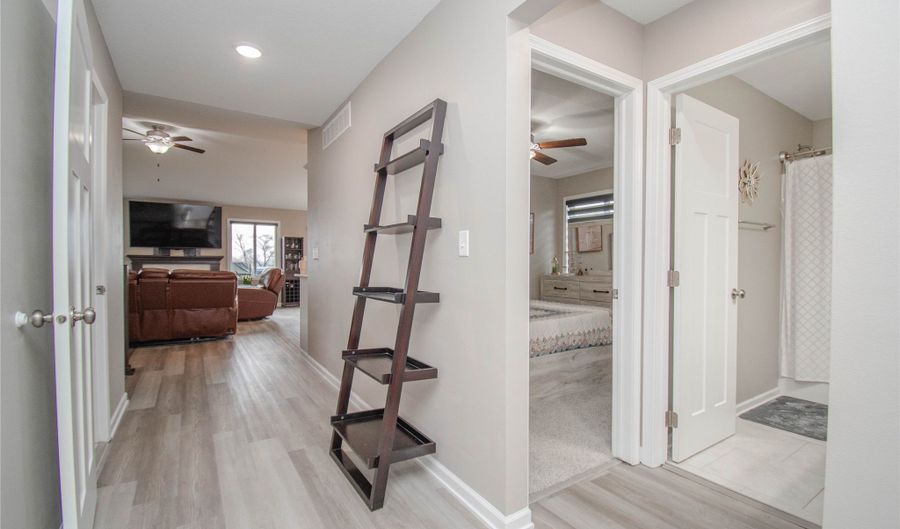1110 Luther Dr, Adel, IA 50003 - 4 Beds, 3 Bath