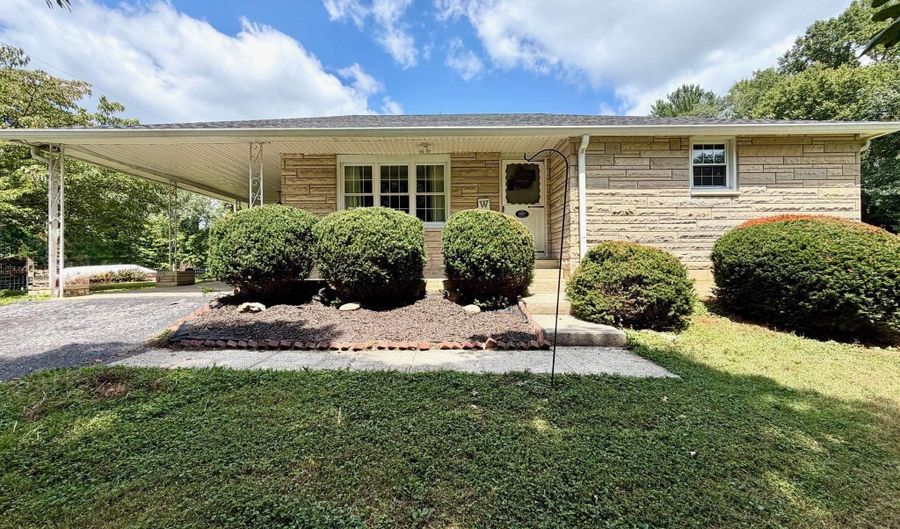 937 Vinegar Hill Rd, Bedford, IN 47421 - 3 Beds, 2 Bath