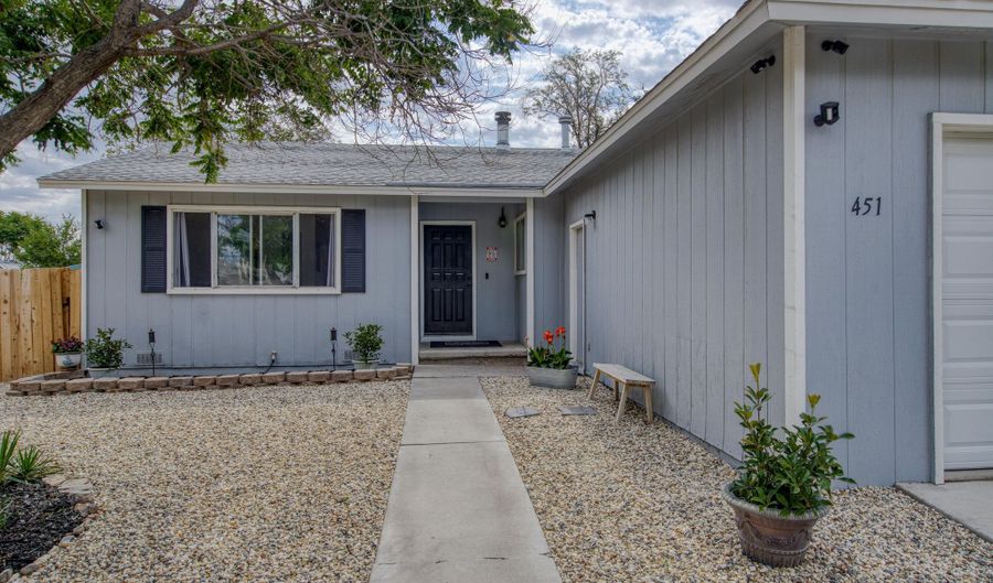 451 7th St, Fernley, NV 89408 - 3 Beds, 2 Bath