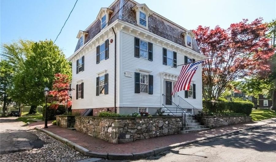 24 Barney St, Newport, RI 02840 - 5 Beds, 3 Bath