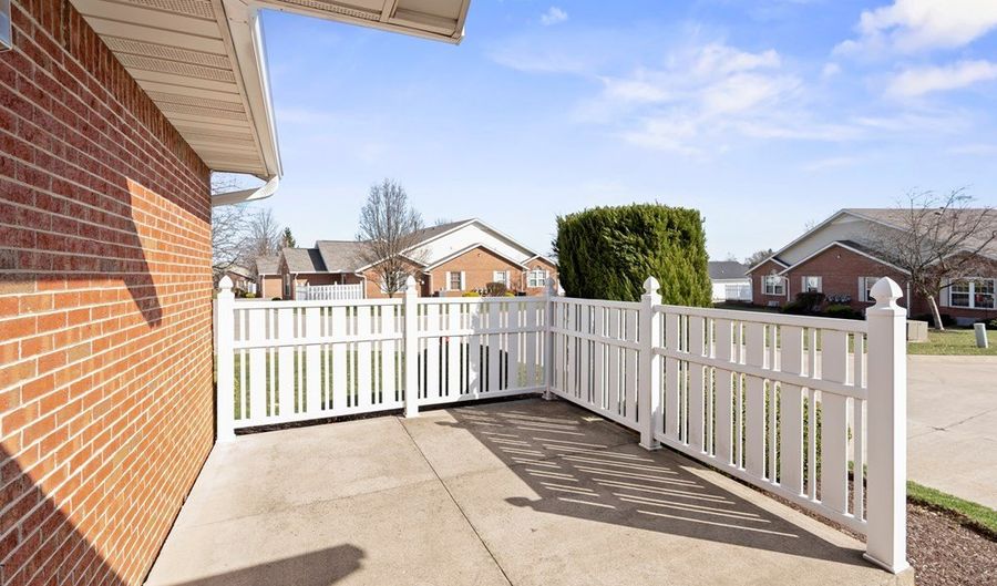 209 Greenbriar Ln, Dalton, OH 44618 - 2 Beds, 2 Bath