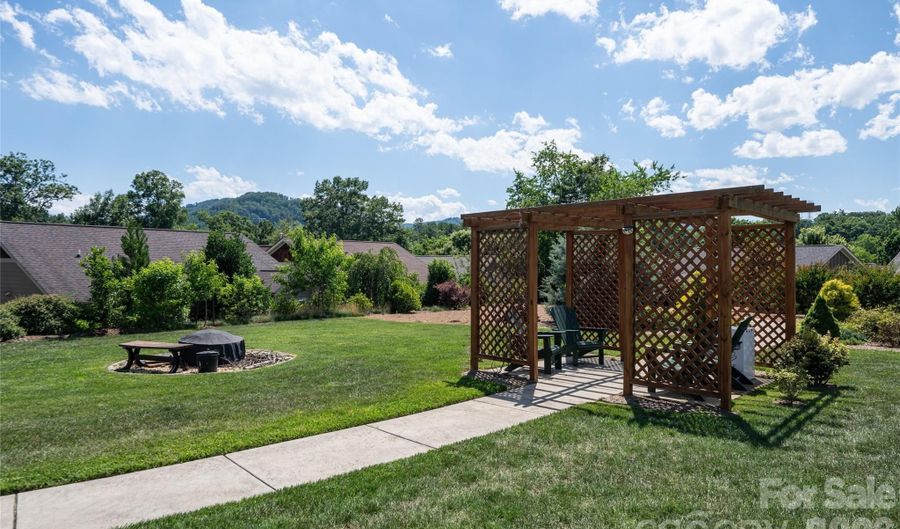 17 Asher Ln, Arden, NC 28704 - 3 Beds, 3 Bath