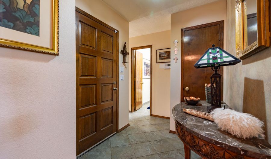 10208 ADMIRAL HALSEY Dr NE, Albuquerque, NM 87111 - 2 Beds, 2 Bath