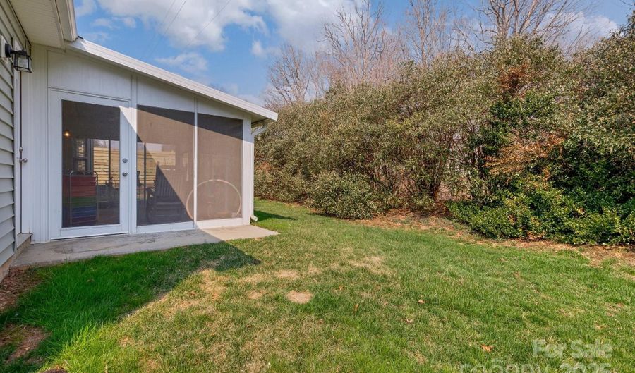 41 Sunview Cir, Arden, NC 28704 - 3 Beds, 2 Bath