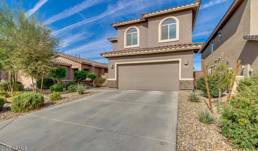 19810 W WOODLANDS Ave, Buckeye, AZ 85326 - 4 Beds, 3 Bath