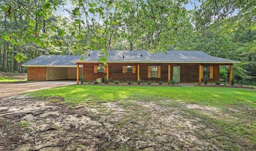 102 Hickory St, Brandon, MS 39042 - 3 Beds, 2 Bath