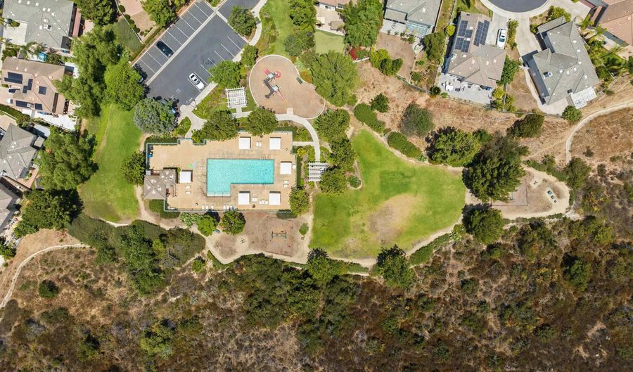 10145 Challenger Ct, Spring Valley, CA 91978 - 5 Beds, 4 Bath